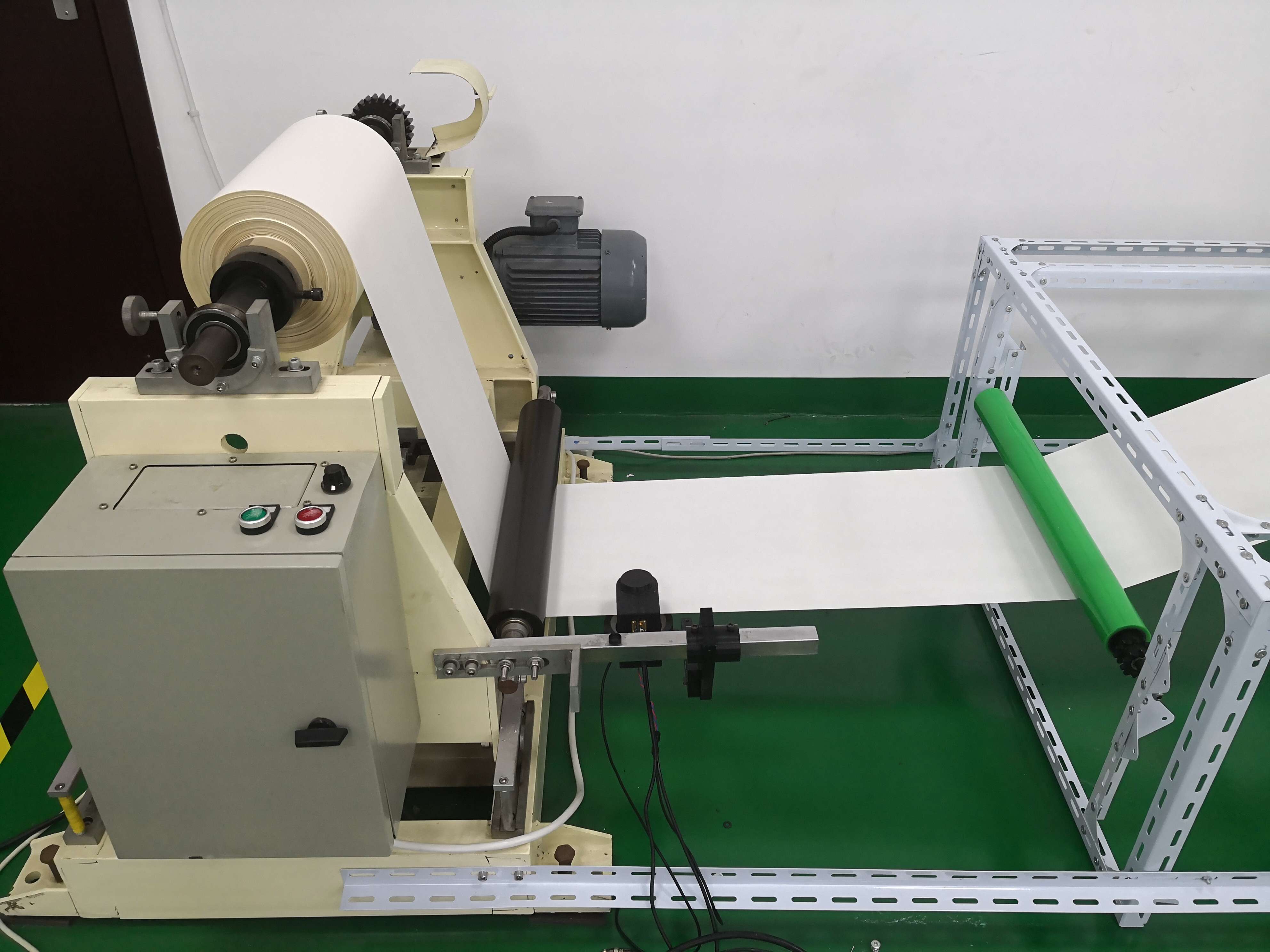 實(shí)時(shí)高速視覺尋跡糾偏系統(tǒng)